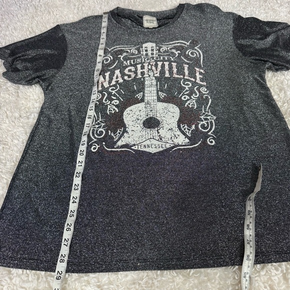 Modish Rebel Nashville Metallic Oversized Graphic Tee T-Shirt Size Medium - Picture 8 of 12